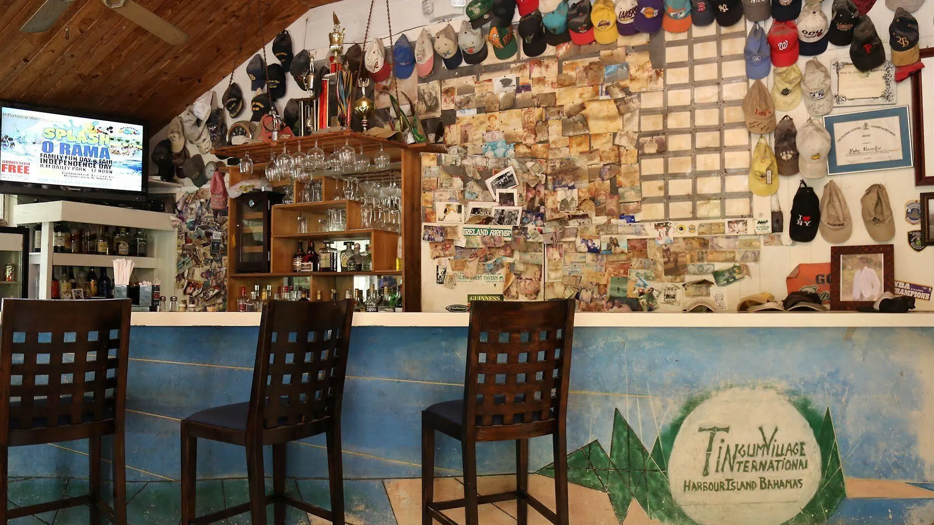 Tingum Village Hotel Dunmore Town 3*,